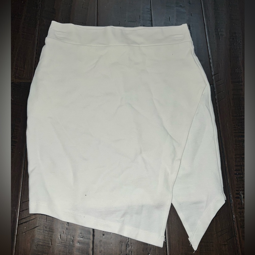 Wrap skirt wih slit